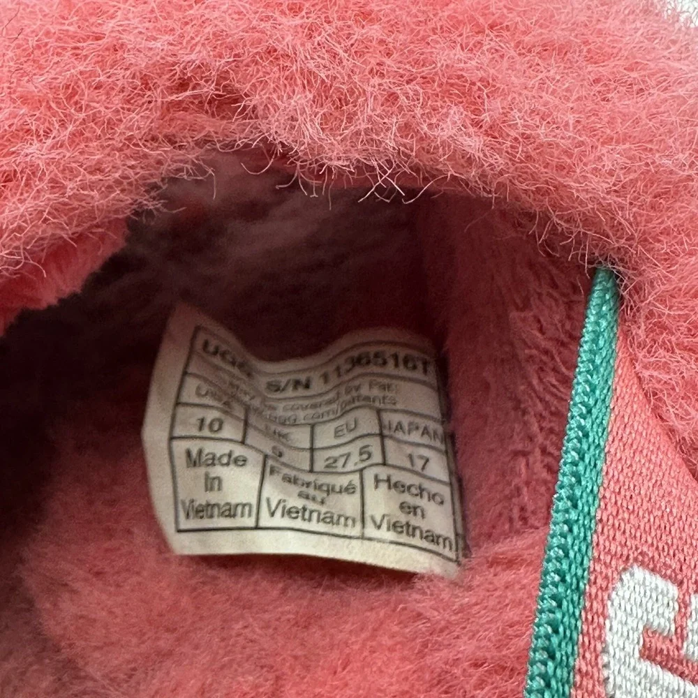 UGG Fluff Yeah Watermelon Stuffie Indoor-Outdoor Slippers Pink Kids Size 10